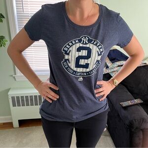 Derek Jeter New York Yankees T shirt ladies Large